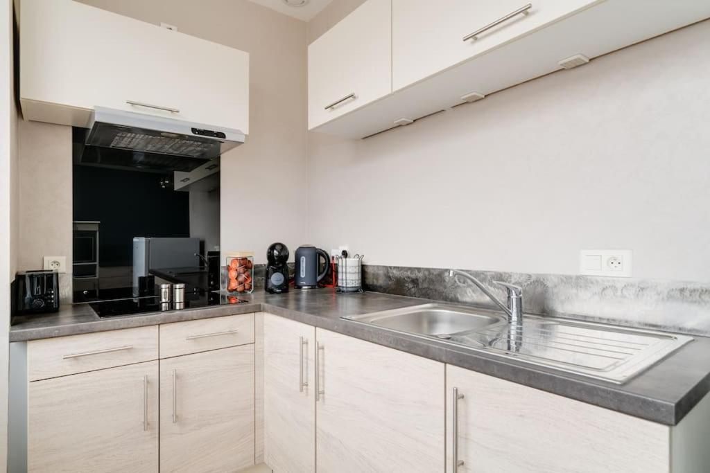 Superbe Appartement A Une Minute A Pied De La Gare Épinal Exterior foto